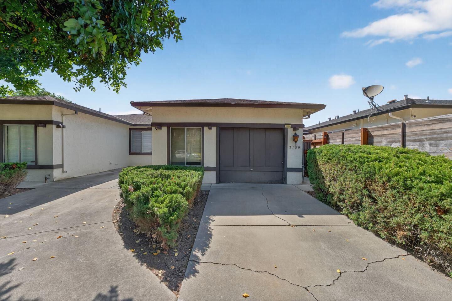 Property Photo: 3129 Trinity Place CA 95124