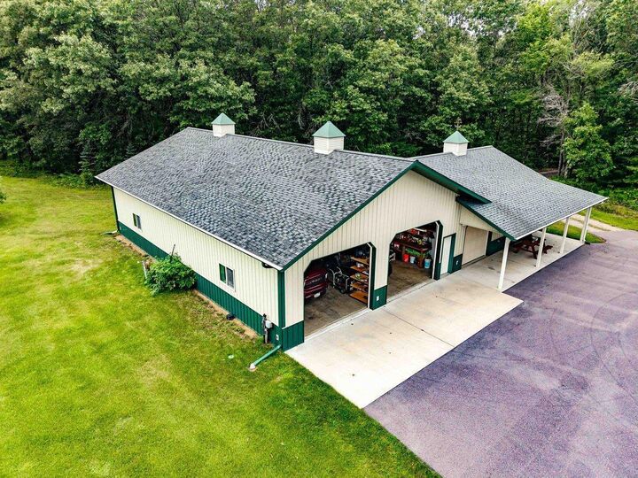 Property Photo:  1647 Cottonville Avenue  WI 54613 