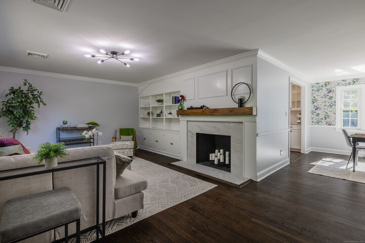Property Photo:  2428 Huntington Turnpike  CT 06611
