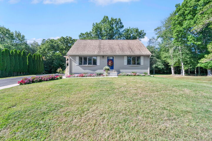 15 Bess Road  Enfield CT 06082 photo