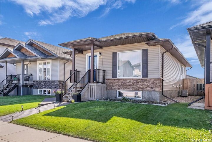 Property Photo: 838 Glenview Cove SK S0K 0A2