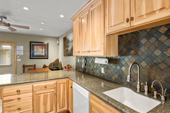 Property Photo:  280 S 3rd Ave 24  ID 83340 