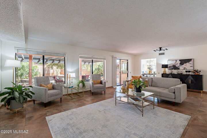 Property Photo:  1780 W Vía De Anza  AZ 85622 