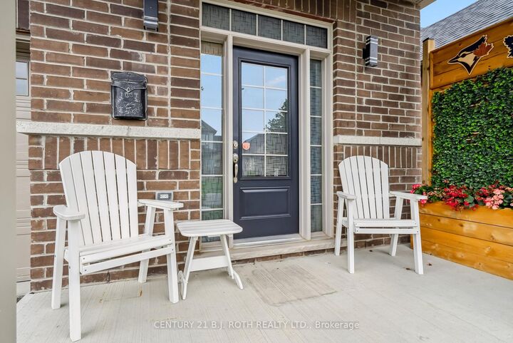 Property Photo: 40 Glenhaven Court ON L9L 0A8
