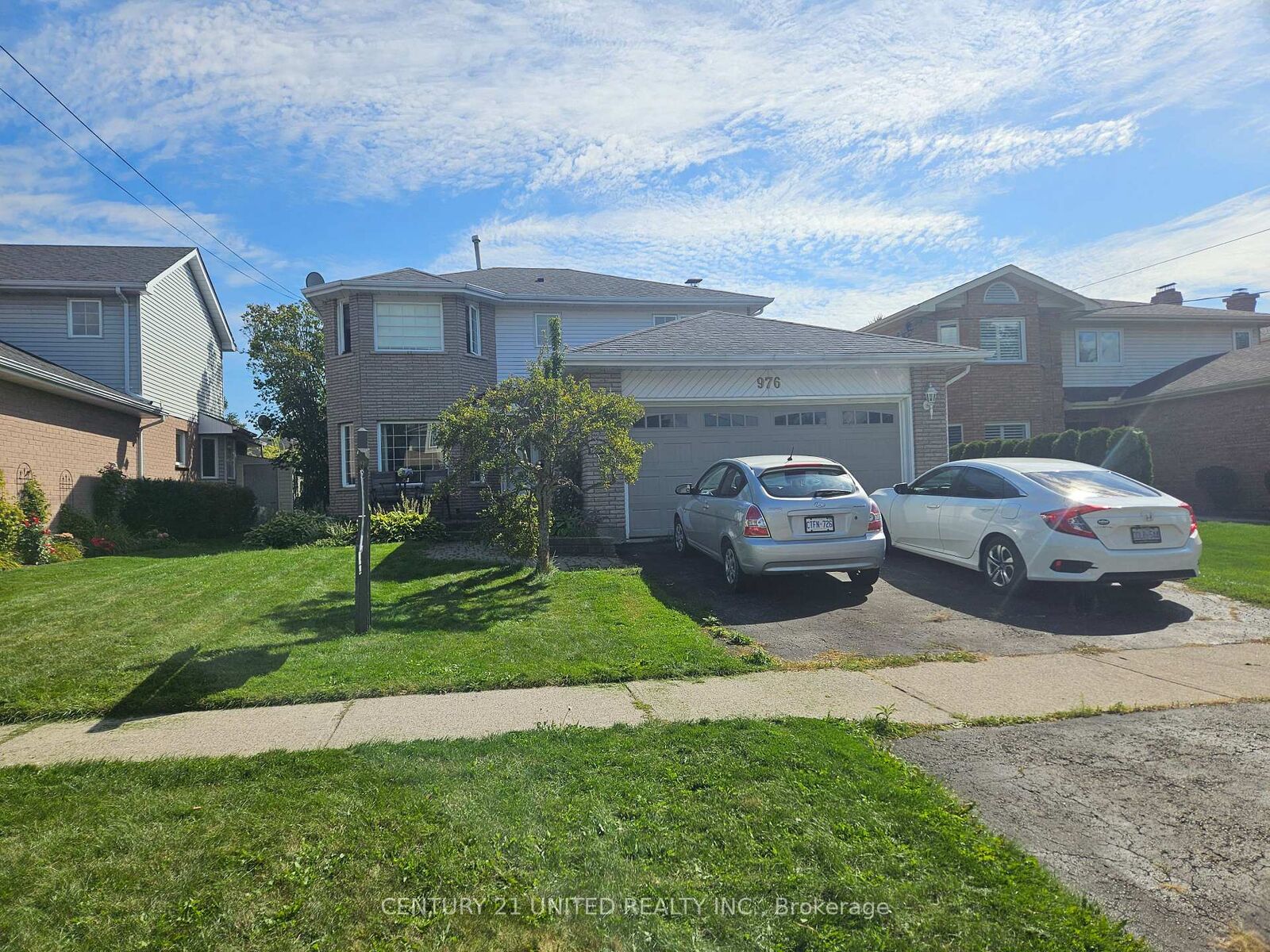 Property Photo:  976 Glenhare Street  ON K9A 5G4 
