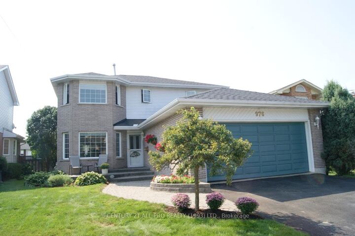 Photo de la propriété:  976 Glenhare Street  ON K9A 5G4 