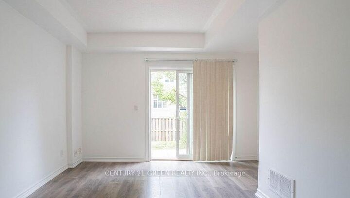 Property Photo:  8 Bakewell Street  ON L5L 2E5 