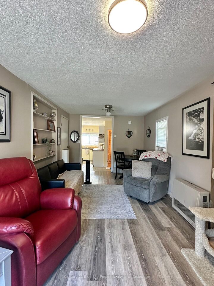 Photo de la propriété: 461 McKenzie Street ON P0H 1V0
