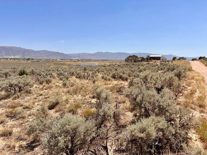 Property Photo: 5790 N 4100 W UT 84721