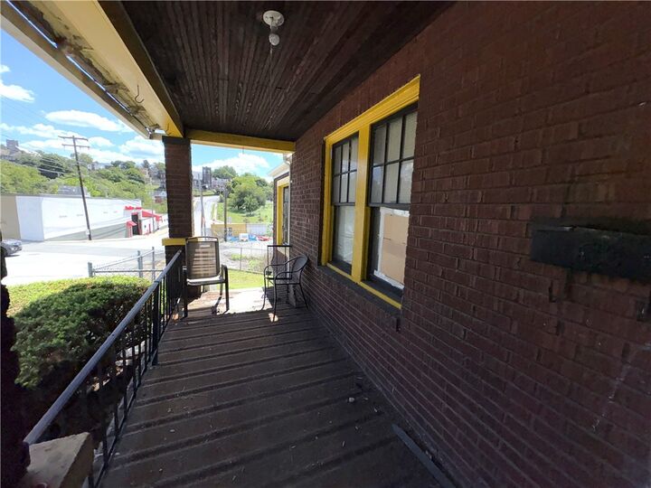 Property Photo: 506 Gaskill Ave PA 15644
