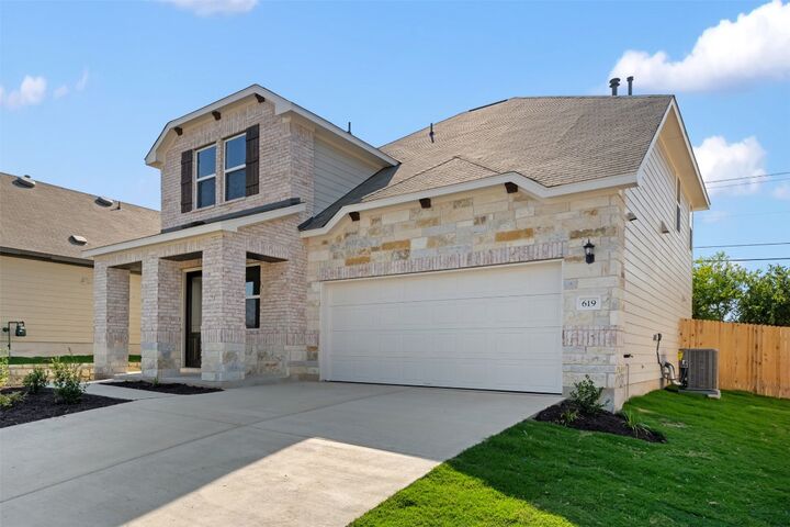 Property Photo:  619 Palo Brea Loop  TX 78634 