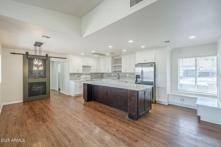 Property Photo: 740 W Posada Avenue AZ 85210