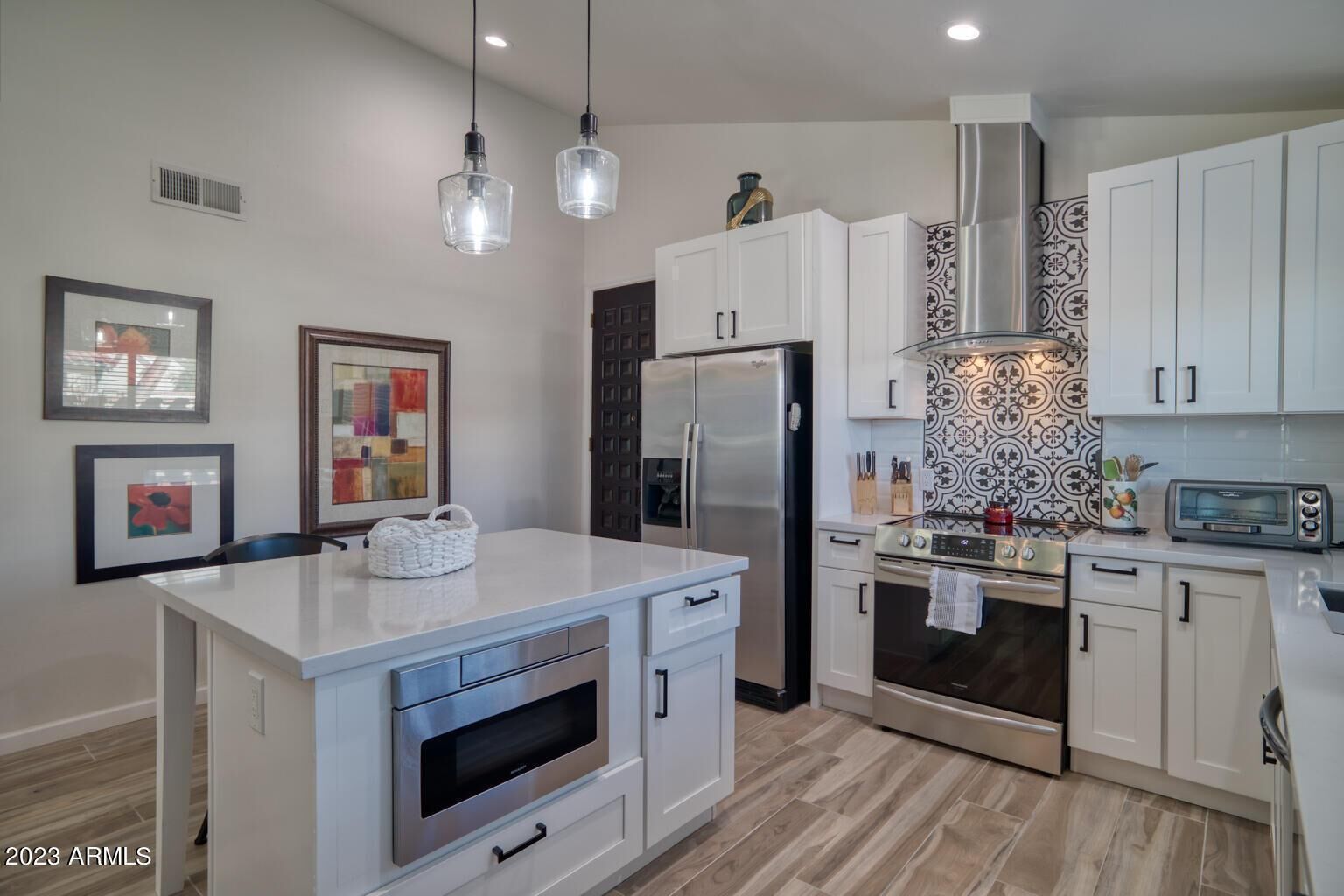Property Photo:  5519 N 71st Place  AZ 85253 