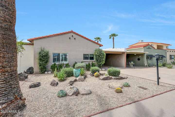 Property Photo:  7527 E Rancho Vista Drive  AZ 85251 