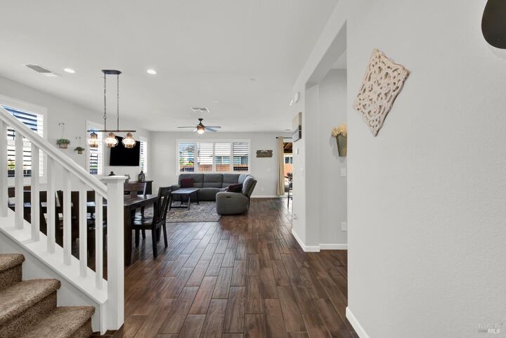 Property Photo: 336 Primrose Drive CA 95687