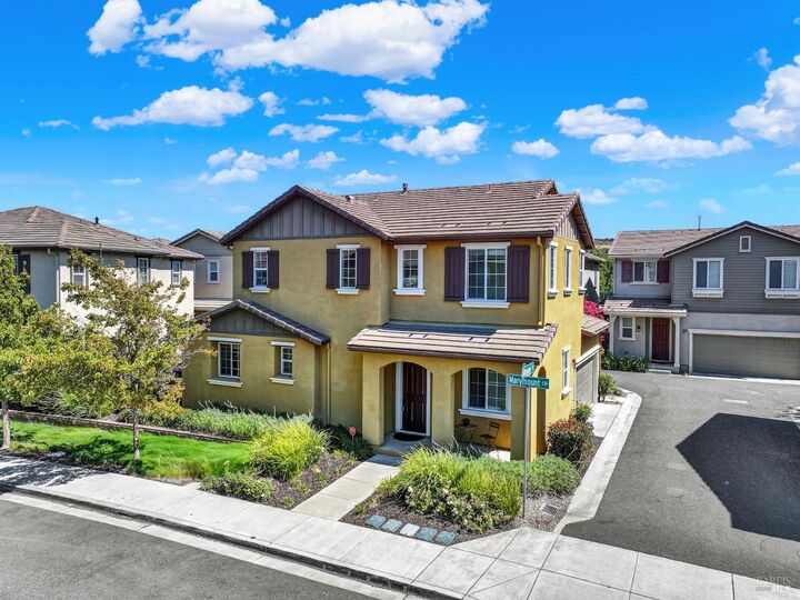 Property Photo: 399 Allegany Court CA 94534