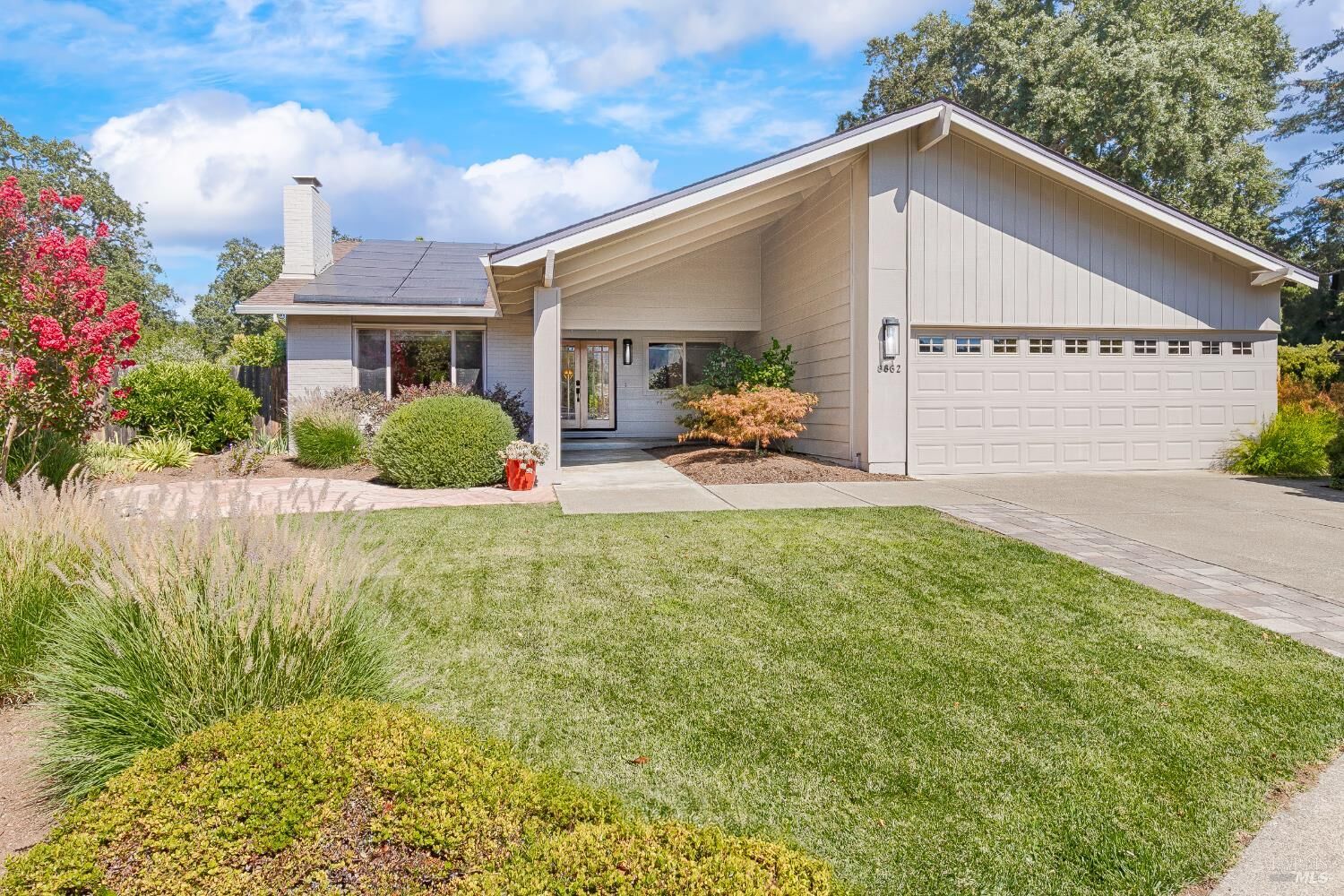 Property Photo: 8862 Oak Trail Place CA 95409