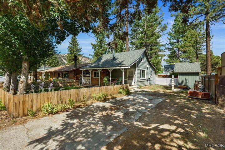 Property Photo:  1044 Sierra Avenue  CA 92314 