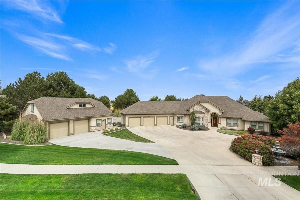Property Photo:  4125 S Nickel Creek Pl  ID 83642-2588 