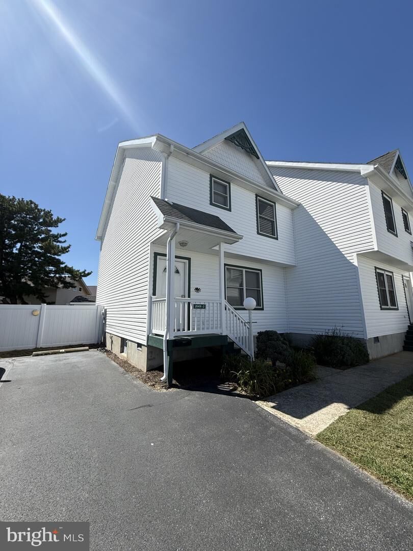 Property Photo: 2601 Sparrow Lane Joooo5/2601J MD 21842