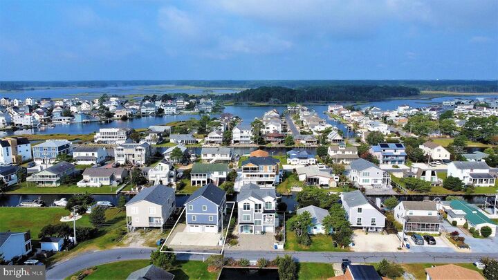 Property Photo: 103 Bayshore Drive DE 19930