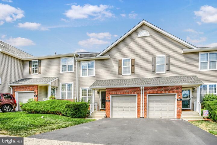 425 Nottingham Lane  Collegeville PA 19426 photo