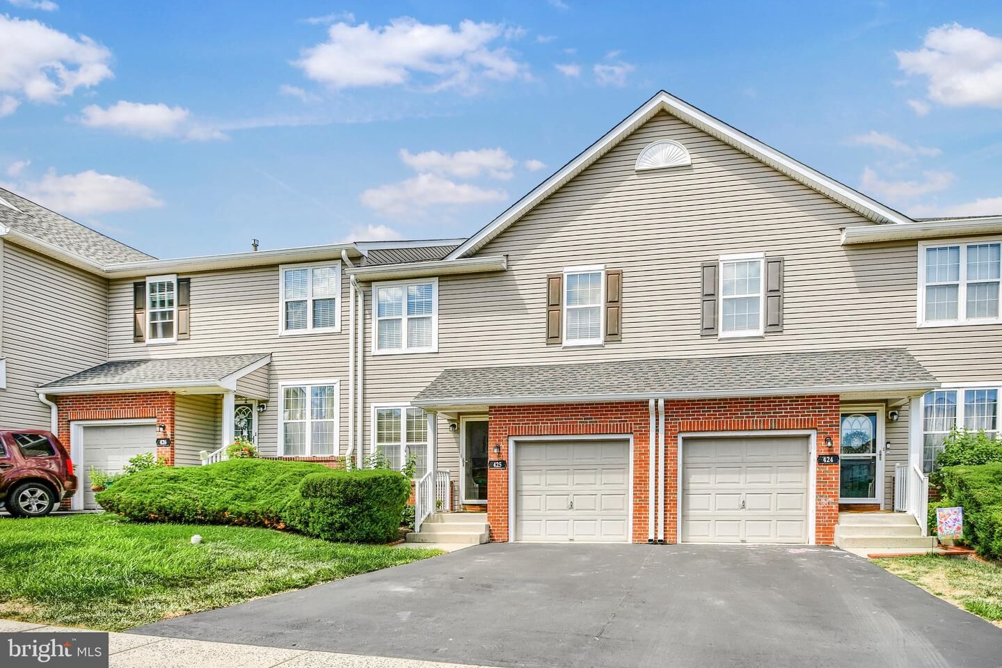 Property Photo: 425 Nottingham Lane PA 19426