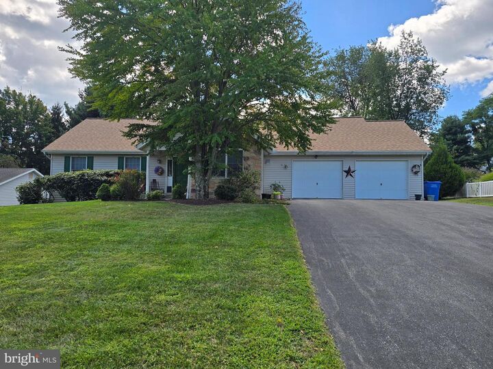 452 Elder Trl  New Cumberland PA 17070 photo