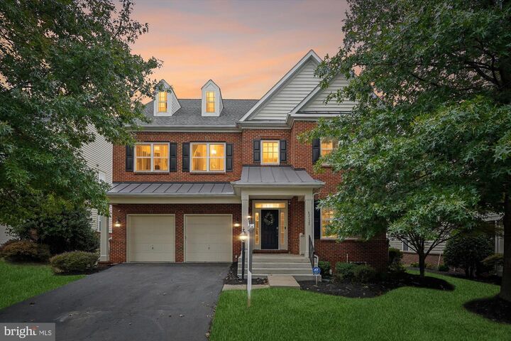 Property Photo: 42628 Emperor Drive VA 20148