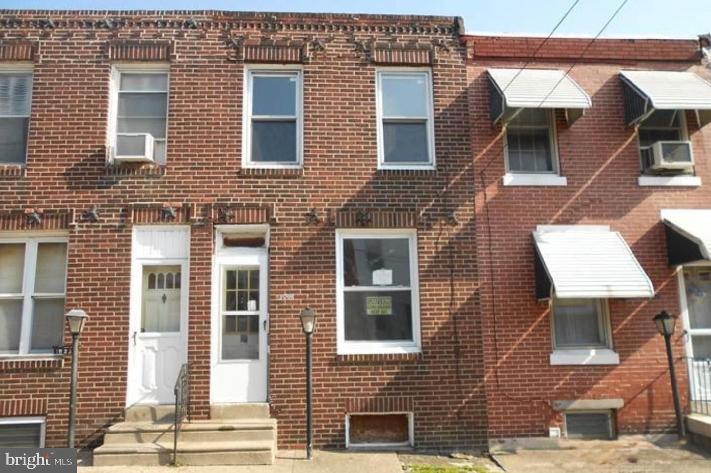 Property Photo: 1825 E Albert Street PA 19125