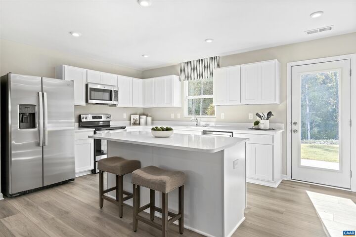 Property Photo: 171 Arches Ln VA 22923