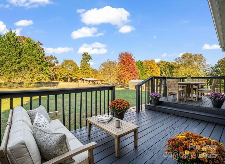 Property Photo:  340 Sarratt Creek Road  SC 29341 