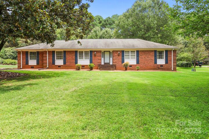 Property Photo:  255 Quail Drive  NC 28147