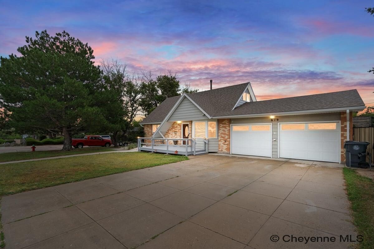 Property Photo:  619 Gardenia Dr  WY 82009 