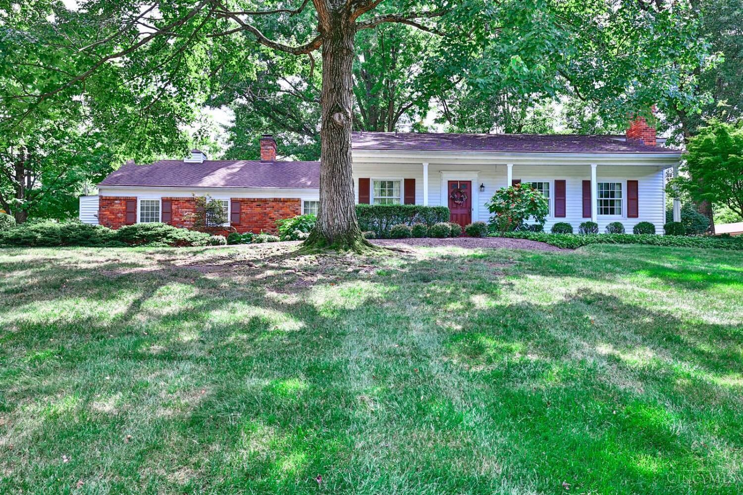 Property Photo: 613 Heatherdale Drive OH 45231