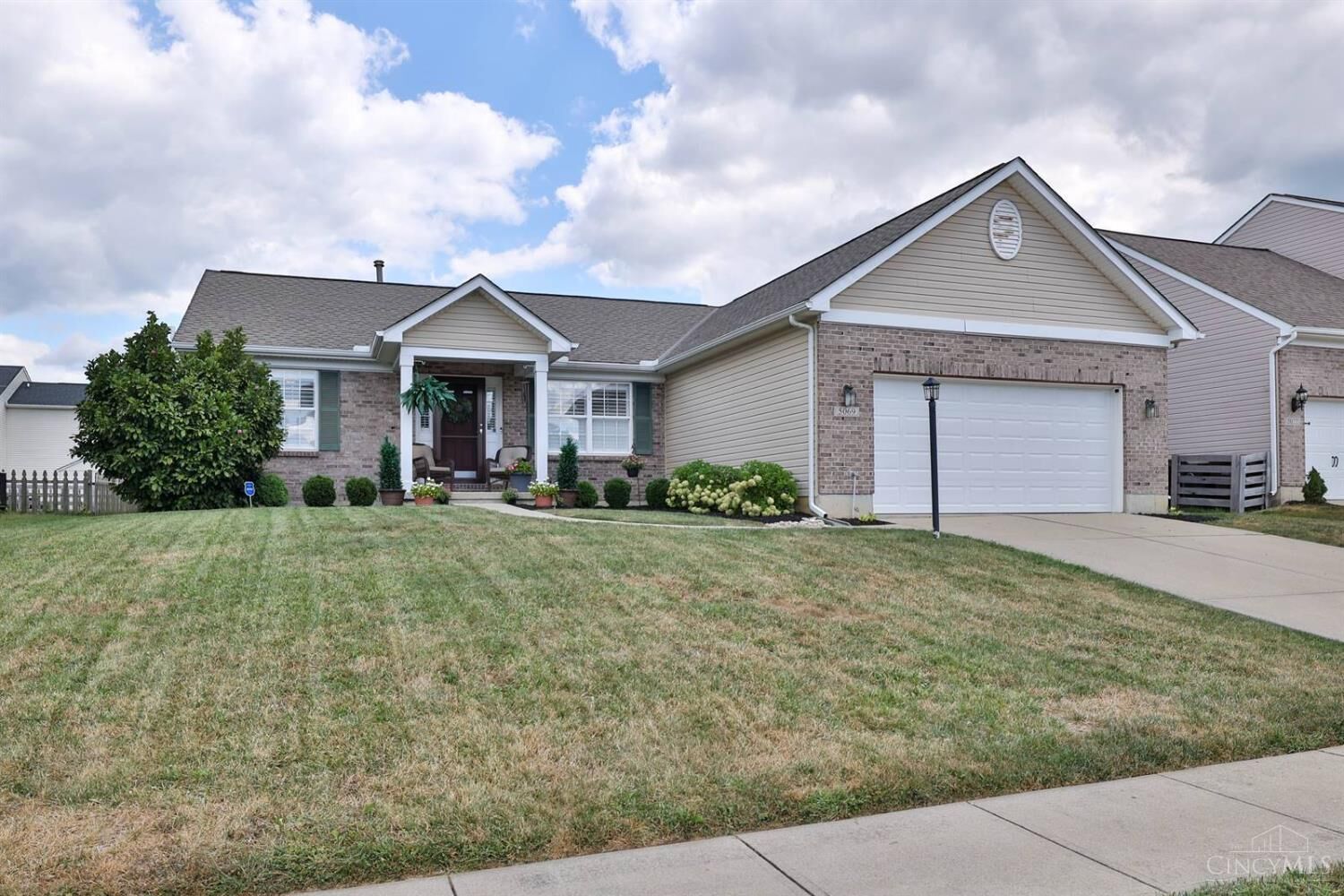 Property Photo:  5069 Sullivans Ridge Drive  OH 45152 