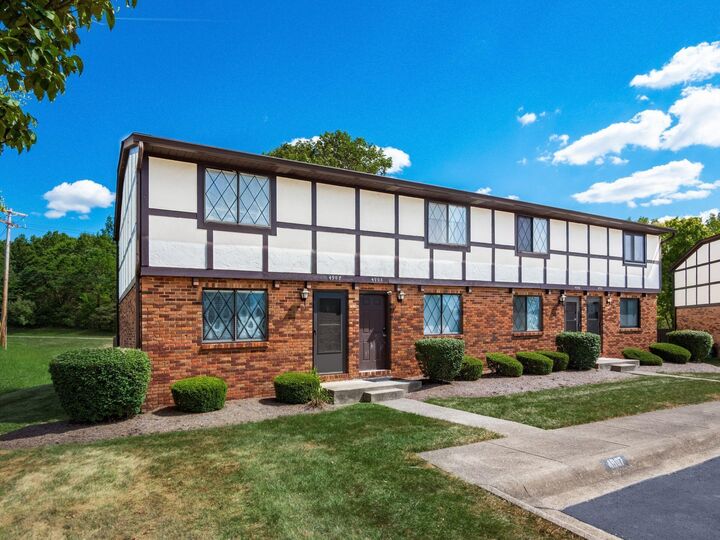 Property Photo: 4907 Berryhill Court OH 43230