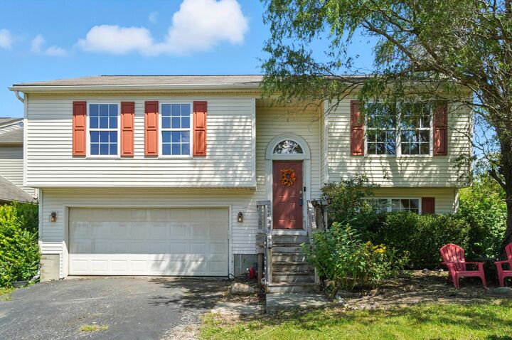 1810 Aggie Court  Columbus OH 43223 photo