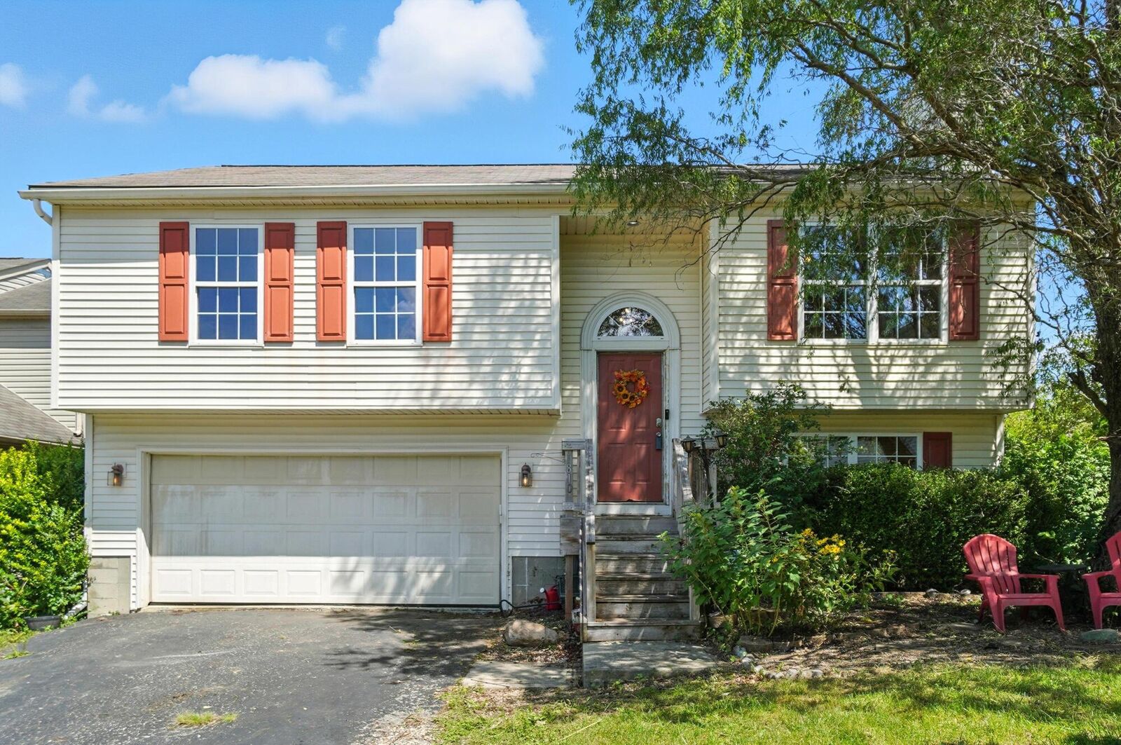 Property Photo: 1810 Aggie Court OH 43223