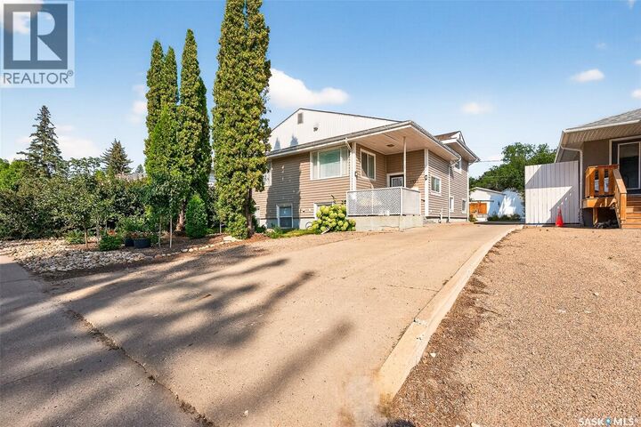 1121 Main Street N  Moose Jaw SK S6H 0X3 photo