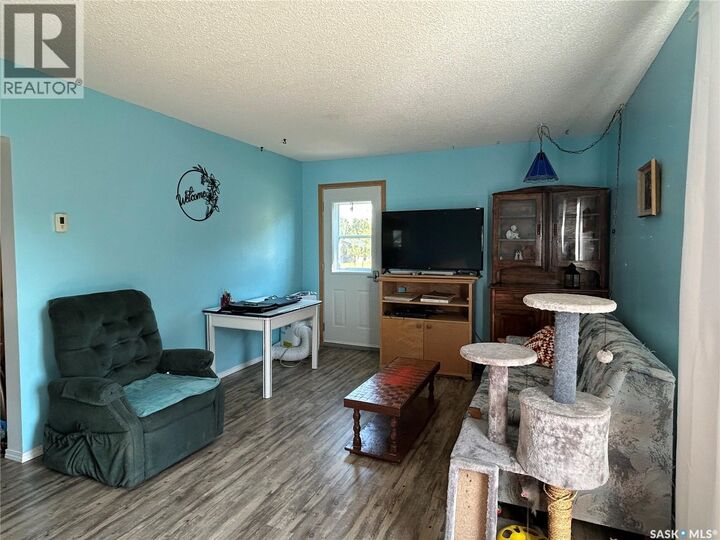 Property Photo: 107 Railway Avenue S SK S0K 2X0