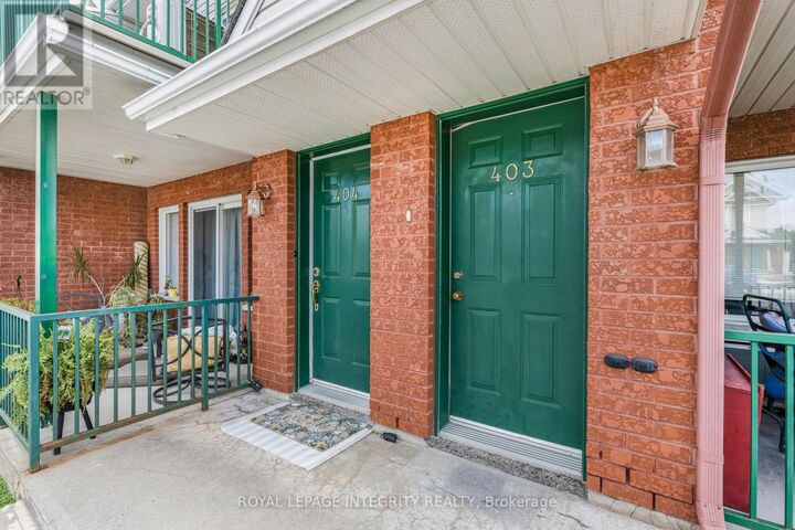Property Photo: 2923 Laurier Street 403 ON K4K 1T8
