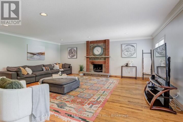 Property Photo: 52 Ranee Avenue ON M6A 1M9