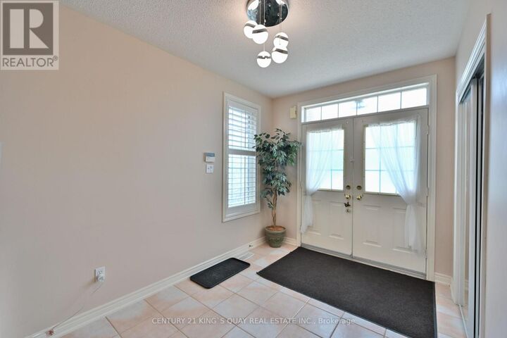 Property Photo: 12 Princeton Avenue ON L4S 2E2