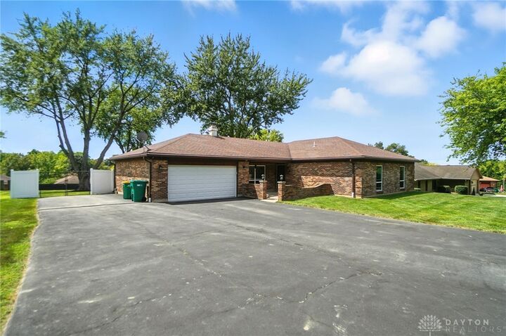 Property Photo: 465 Grange Hall Road OH 45430