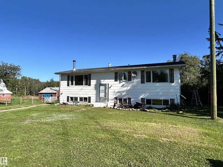 Property Photo: 19506 Twp Rd 504 AB T0B 4J2