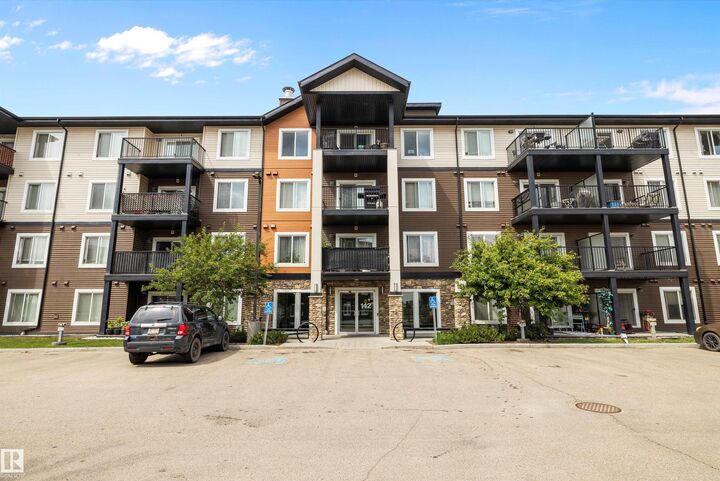 142 Ebbers Boulevard NW 302  Edmonton AB T5Y 3W2 photo