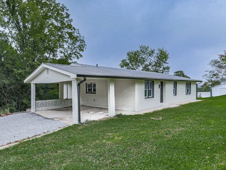 Property Photo: 3011 Refuge Road GA 30143