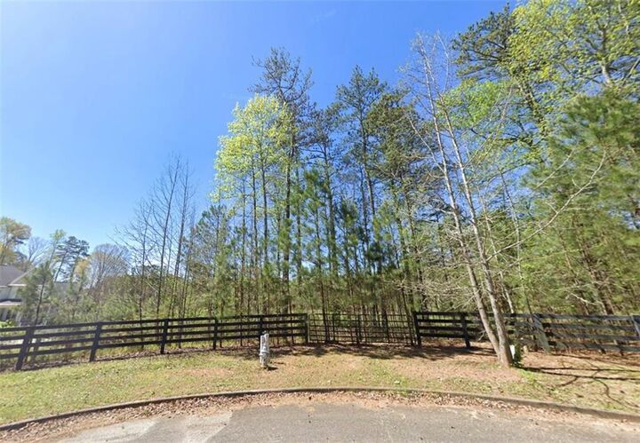 Property Photo:  121 Aaronwood Court  GA 30004 