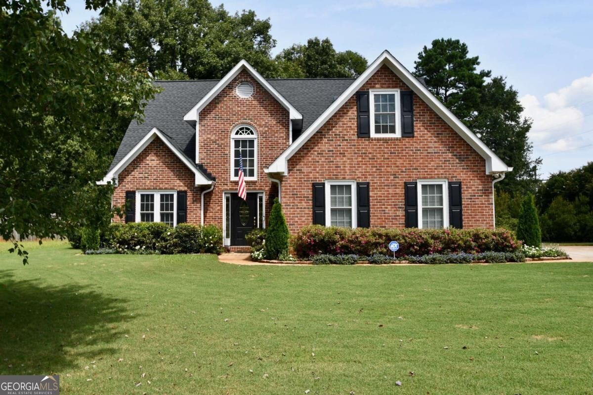 Property Photo:  102 Meadow Creek Drive  GA 30605 